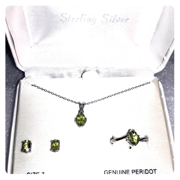 Peridot Sterling 4 pc.set - Picture 1 of 4